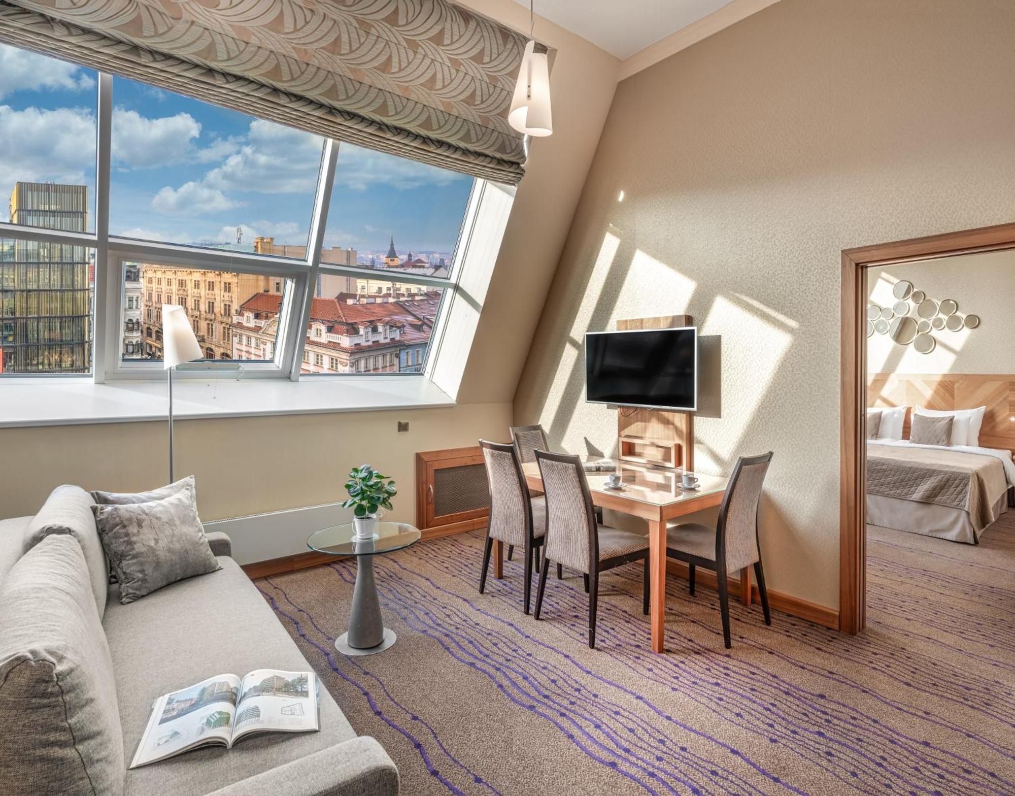 Crown Palace Apartments By Adrez Prague Luaran gambar